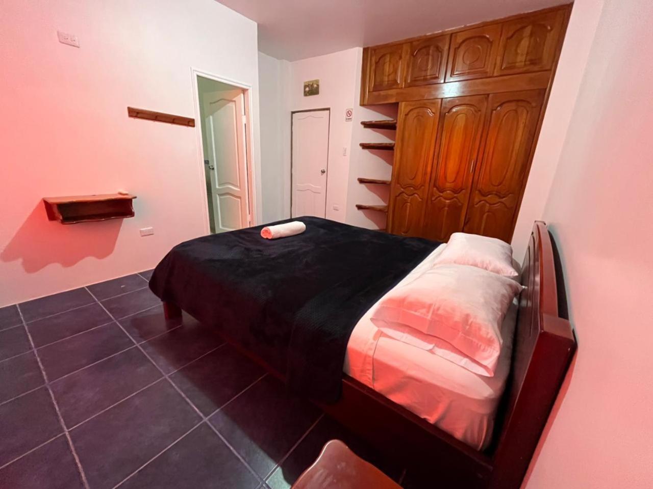 Hostal Neptuno - Poseidon Puerto Villamil Exteriér fotografie