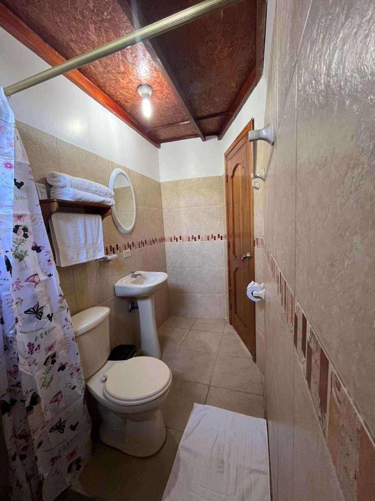 Hostal Neptuno - Poseidon Puerto Villamil Exteriér fotografie